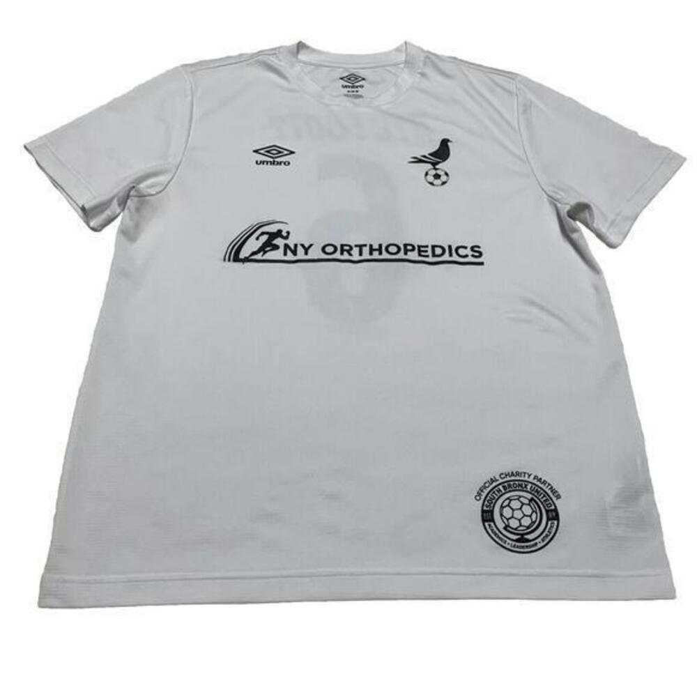Umbro Men’s Size Medium White NYC Footy Soccer Jersey Polyester Sports Clothes